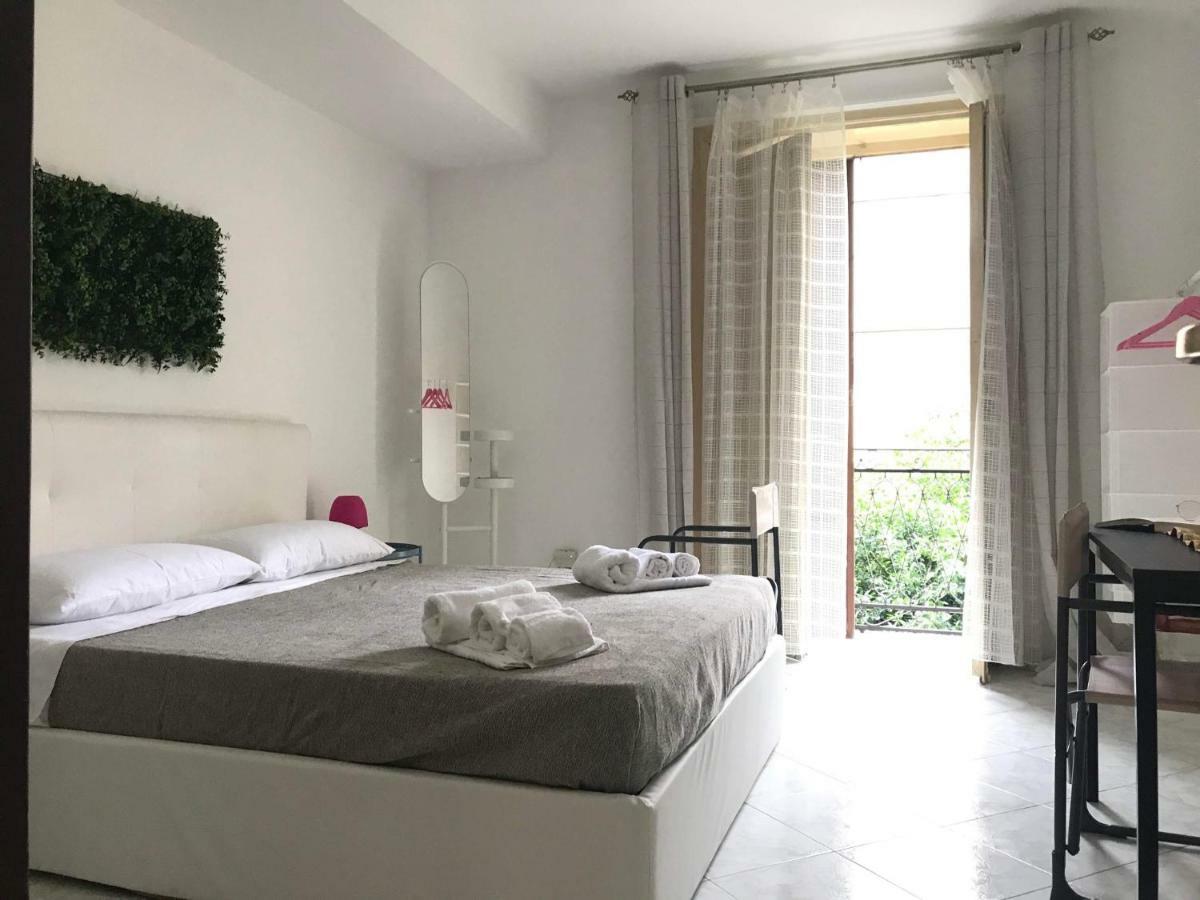 4 Passi Casa Vacanza Palermo Exterior foto